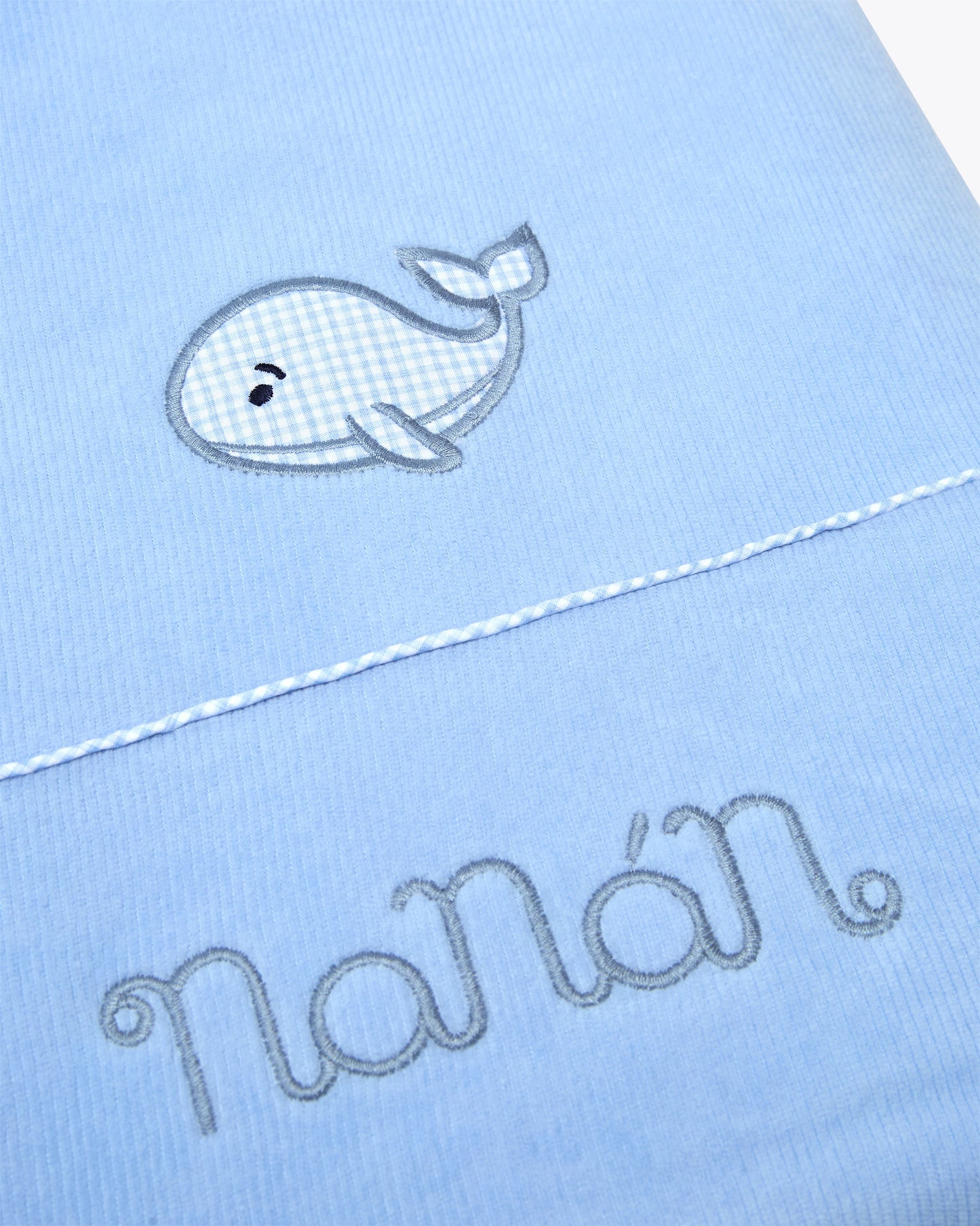 Coperta a coste con ricamo - I26177A